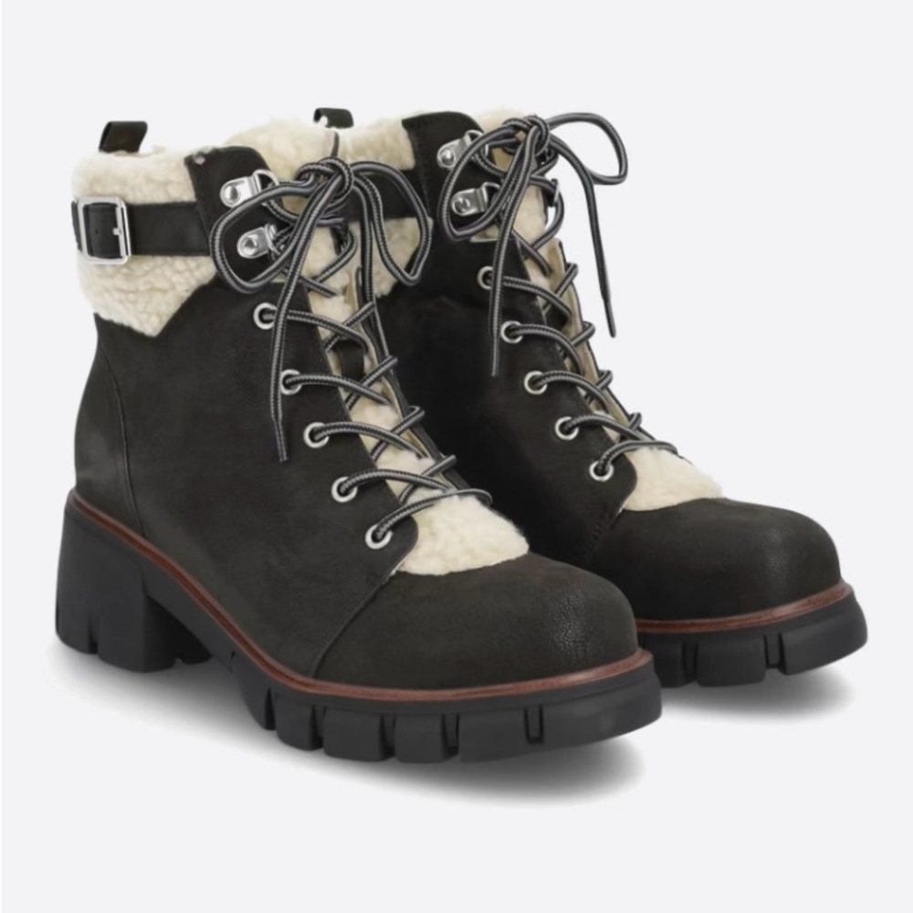 Mia Coen Black Shearling Boots